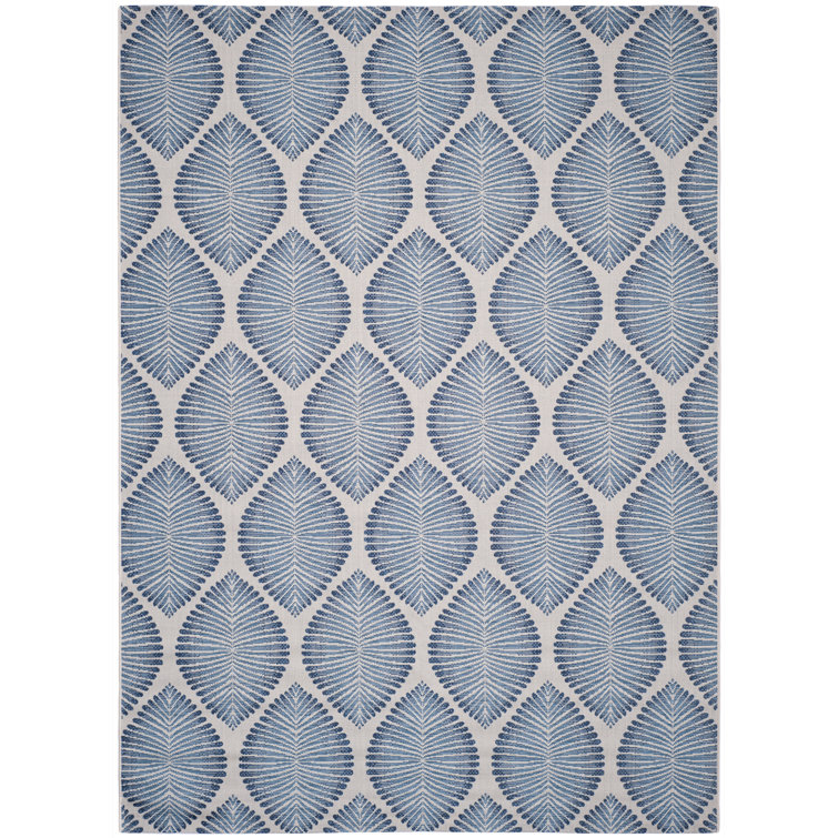 Bay Isle Home Lueck Geometric Indoor / Outdoor Area Rug in Beige/Navy